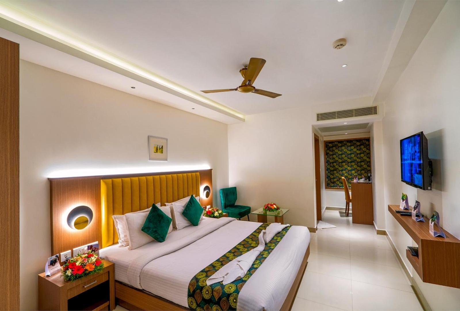 Hotel Malika Residency Ettumanoor Exterior photo
